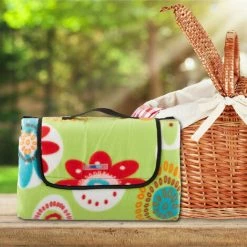 Relaxdays Couverture Pique-nique Picnic Plaid Imperméable Fleurs 200x200 Cm Poignée Isolation Tapis, Vert Clair -Plaid et couverture Soldes 11944126 4
