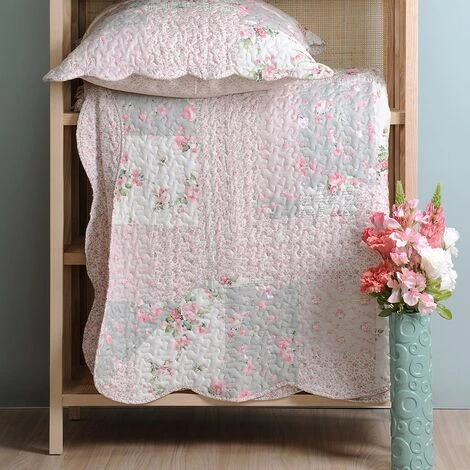 LOVELY CASA Boutis 220x240 Avec 2 Taies Et Sac Anabella Rose - Rose 4 LOVELY CASA Boutis 220x240 Avec 2 Taies Et Sac Anabella Rose - Rose – Image 2