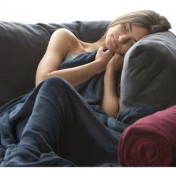 Relaxdays Couverture Grande Polaire Douce Plaid Moelleuse Douillet Lavable 30°C HxlxP: 1 X 150 X 200 Cm, Bleu Foncé -Plaid et couverture Soldes 31791319 3