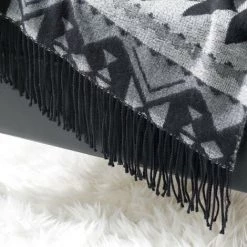 Paris Prix - Plaid à Franges Jacquard "rodeo" 120x150cm Noir -Plaid et couverture Soldes 33656380 2
