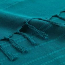 Paris Prix - Plaid Uni à Franges "lilia" 150x150cm Bleu -Plaid et couverture Soldes 36881523 3