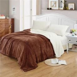 Couverture De Flanelle En Peluche D'agneau Double Couche Super Douce De 3 Tailles Couverture De Lit Rembourrée En Hiver (café 200X230cm) Coxolo 5 Couverture De Flanelle En Peluche D'agneau Double Couche Super Douce De 3 Tailles Couverture De Lit Rembourrée En Hiver (café 200X230cm) Coxolo -Plaid et couverture Soldes 38912604 2