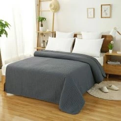 WOLTU 2 X Couvre-Lits Matelassé. Couverture Rembourré De Lit Flannel. 170x210cm. Gris Foncé