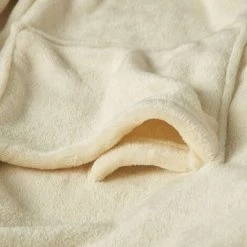 WOLTU Couverture De Télévision. Avec Manches Et Poches. Couverture En Microfibre En Flanelle Douce.150x180cm. Crème 9 WOLTU Couverture De Télévision. Avec Manches Et Poches. Couverture En Microfibre En Flanelle Douce.150x180cm. Crème -Plaid et couverture Soldes 39949310 4