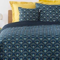 DOUCEUR D'INTRIEUR Couvre-lit Microfibre Matelassé Come 240x220 Cm - Bleu Marine 7 DOUCEUR D'INTRIEUR Couvre-lit Microfibre Matelassé Come 240x220 Cm - Bleu Marine -Plaid et couverture Soldes 42274514 3