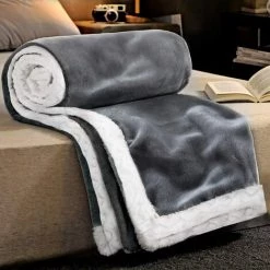 BARES Couverture Plaid Canape 150x200cm Gris, 460 GSM Couverture En Flanelle épaisse Double Couche Douce Et Confortable - Couverture Lit, Housse De Canapé, Couvre -Facile à Entretenir