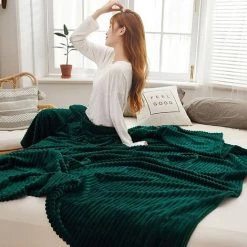 BARES Couverture En Molleton De Corail En Flanelle, Une Variété De Tailles Et De Couleurs, Douce Et Chaude Au Toucher, Réduit Le Stress, Améliore L'effet De Sommeil (rétro Vert, 150cm × 200cm)