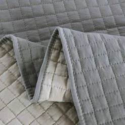 WOLTU Couvre-lit Rembourré Et Matelassé. Couverture De Lit Flannel .Double Réversible 150x200 Cm.Gris+Gris Clair -Plaid et couverture Soldes 43633537 3