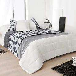 HOMEMAISON Jeté De Lit Aux Motifs Géométriques Gris 250 X 260 Cm - Gris