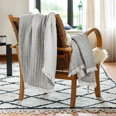HOMEMAISON Plaid Réversible En Gaze De Laine Et Coton Gris Ecru 130 X 170 Cm - Gris Ecru 3 HOMEMAISON Plaid Réversible En Gaze De Laine Et Coton Gris Ecru 130 X 170 Cm - Gris Ecru