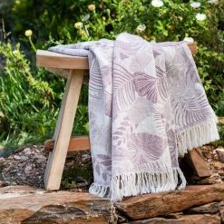 HOMEMAISON Plaid En Coton Avec Motif Fleur Griotte 125 X 170 Cm - Griotte