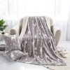 ILOVEMILAN Couverture Imprimée à Une Couche D'élans De Noël Et Couverture En Velours Couverture De Pyjama Pour Canapé à Une Seule Couche Couverture En Textile Pour La Maison,180cm×200cm (gris) 2 ILOVEMILAN Couverture Imprimée à Une Couche D'élans De Noël Et Couverture En Velours Couverture De Pyjama Pour Canapé à Une Seule Couche Couverture En Textile Pour La Maison,180cm×200cm (gris) -Plaid et couverture Soldes 46473318 1
