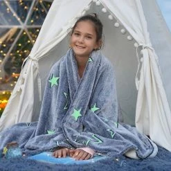 ILOVEMILAN Couverture Polaire, Glow In The Dark Blanket Couverture En Flanelle Du Lit Avec Étoiles Lune Cadeau D'anniversaire De Noël Pour Enfants (Gris,120x150cm) -Plaid et couverture Soldes 46473320 3