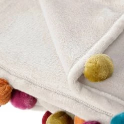 YESDEKO Plaid Polaire Uni Ivoire 130x160cm Manon 8 YESDEKO Plaid Polaire Uni Ivoire 130x160cm Manon -Plaid et couverture Soldes 47158119 3