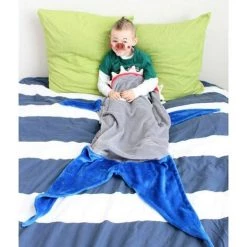 SUPERMARKET Couverture En Forme De Requin - En Double Polaire - Sac De Couchage - Confortable Et Douillet - Pour Canapé, Lit, Salon - Cadeau Pour Enfants Et Adolescents,Superma -Plaid et couverture Soldes 47849064 3