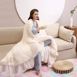 VERSAILLESFR Plaid Canape, Super Doux Et Chaud Couverture Polaire, Double Face PV Et Flanelle Plaid Polaire, 130x160cm Couverture, Plaid Fourrure Blanc Convient Pour Canapé, Lit Ou Salon -Versailles -Plaid et couverture Soldes 47881632 4