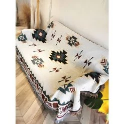 AIDUCHO Jeté De Canapé Tissé Moelleux, Serviette De Canapé, Jeté De Lit Universel, Plaid De Fauteuil, Couverture De Canapé Polyester (180x180 Cm) 10 AIDUCHO Jeté De Canapé Tissé Moelleux, Serviette De Canapé, Jeté De Lit Universel, Plaid De Fauteuil, Couverture De Canapé Polyester (180x180 Cm) -Plaid et couverture Soldes 51759855 4