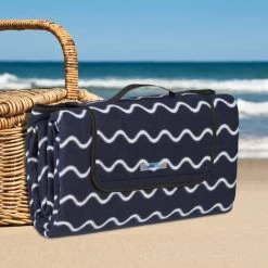Relaxdays Couverture Pique-nique XXL, 200 X 200 Cm, Tapis De Plage, Isolation Thermique, Imperméable, Bleu Foncé/blanc -Plaid et couverture Soldes 52205169 4