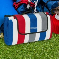 Relaxdays Couverture Pique-nique XXL, 200x200 Cm, Natte De Plage Rayée, Imperméable, Tapis Extérieur, Poignée, Coloré -Plaid et couverture Soldes 52205173 4