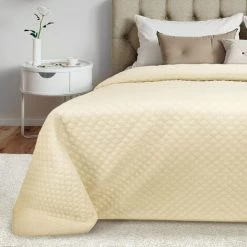 Beautissu Couverture De Séjour Olivia Couverture De Séjour Pour Sommier Tapissier & Canapé à L'aspect Piqué - Grand Couvre-lit Respirant Couverture De Séjour élégante Couvre-lit Intemporel Creme, 260, 240 (de) 8 Beautissu Couverture De Séjour Olivia Couverture De Séjour Pour Sommier Tapissier & Canapé à L'aspect Piqué - Grand Couvre-lit Respirant Couverture De Séjour élégante Couvre-lit Intemporel Creme, 260, 240 (de) -Plaid et couverture Soldes 54419495 2