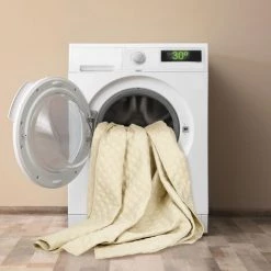 Beautissu Couverture De Séjour Olivia Couverture De Séjour Pour Sommier Tapissier & Canapé à L'aspect Piqué - Grand Couvre-lit Respirant Couverture De Séjour élégante Couvre-lit Intemporel Creme, 260, 240 (de) 10 Beautissu Couverture De Séjour Olivia Couverture De Séjour Pour Sommier Tapissier & Canapé à L'aspect Piqué - Grand Couvre-lit Respirant Couverture De Séjour élégante Couvre-lit Intemporel Creme, 260, 240 (de) -Plaid et couverture Soldes 54419495 4