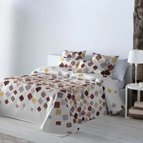 NAF NAF Couvre-lit BEAGLE 180x270 Cm - Marron 3 NAF NAF Couvre-lit BEAGLE 180x270 Cm - Marron