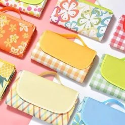 AIDUCHO Couverture De Pique-Nique 145*200CM, Pliable Tapis Plage Surface Imperméable Et Sans Sable, Tapis Pique Niques Pour Plage, Le Parc, La Randonnée, Le Camping, Idéal Pour Les Voyages En Famille-petit Dinosaure -Plaid et couverture Soldes 57747958 3