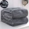 MINKUROW Couverture Douillette Grise 150 × 200cm, Couverture En Peluche Douce Et Moelleuse, Couverture En Molleton De Flanelle Couvertures TV / Couverture De Canapé / Couverture De Vie / Couverture De Canapé En Microfibre / Couverture De Velours - Entretien Facile -Plaid et couverture Soldes 60014458 1