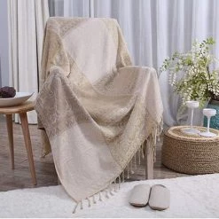 GALOZZOIT Couverture De Jet En Chenille, Glands Jacquard Couverture De Canapé Housse De Chaise Décorative Pour Canapé-Lit Soft Chair, Folk Tribal Pattern (220 X 250 CM, Beige) -Plaid et couverture Soldes 60858453 3