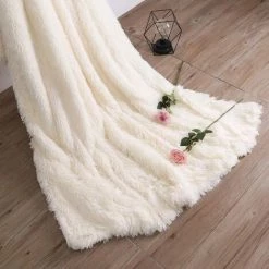 MINKUROW Snuggle Blanket Couverture Polaire PV Couverture Moelleuse Pour Cheveux Couverture Chaude En Fausse Fourrure Super Douce 160 X 200 Cm Couverture En Laine Pouvant être Une Couverture De Canapé, Blanc 11 MINKUROW Snuggle Blanket Couverture Polaire PV Couverture Moelleuse Pour Cheveux Couverture Chaude En Fausse Fourrure Super Douce 160 X 200 Cm Couverture En Laine Pouvant être Une Couverture De Canapé, Blanc -Plaid et couverture Soldes 64680597 5
