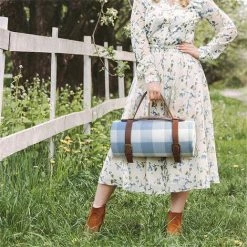 RHAFAYRE Couverture Tapis De Pique-Nique,Tapis De Plage,150 X 200 Cm Couverture Tapis De Pique-Nique Imperméable Résistant à L'humidité Pliable Portable Avec Des Poignées (C) -Plaid et couverture Soldes 64849056 4