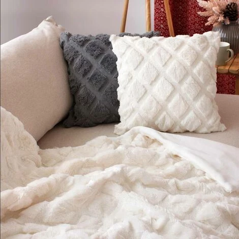 ENJOY HOME Plaid Imitation Fourrure 125x150 Cm KARELLIS - ECRU 6 ENJOY HOME Plaid Imitation Fourrure 125x150 Cm KARELLIS - ECRU – Image 4