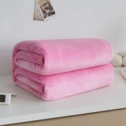YIDOMDE Plaid En Flanelle Super Douce, En Microfibre De Haute Gualité, Confortable Et Chaude, Convient à Toutes Les Saisons.——Rose 100X150cm