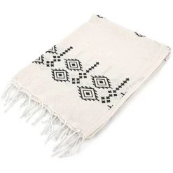 LINNEA Jeté De Canapé 130x160 Cm SILVO Aztèques Ecru/Noir - Blanc